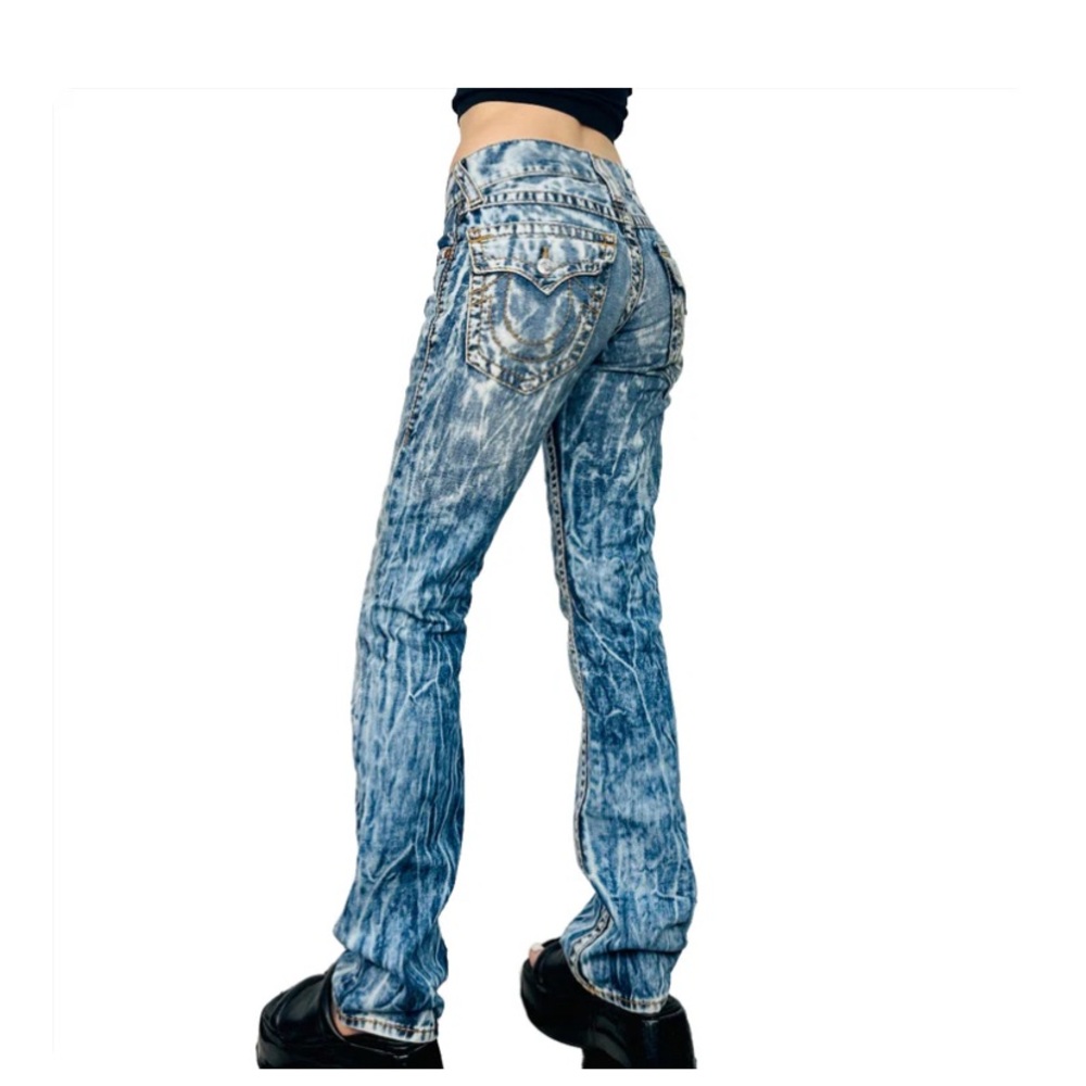 TRUE RELIGION STONE WASH DENIM - Picture 2 of 5